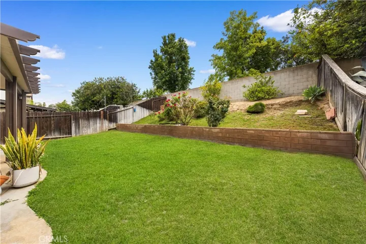 11795 Puerto Real Road, Fontana, California 92337