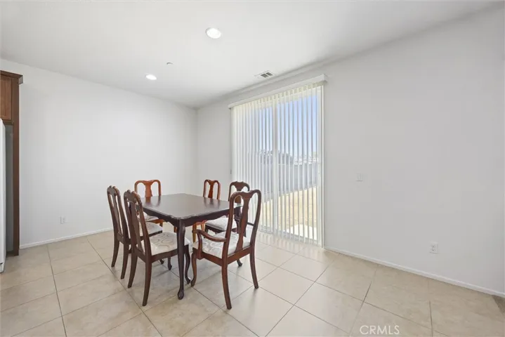 15530 Montalone Place, Bakersfield, California 93314