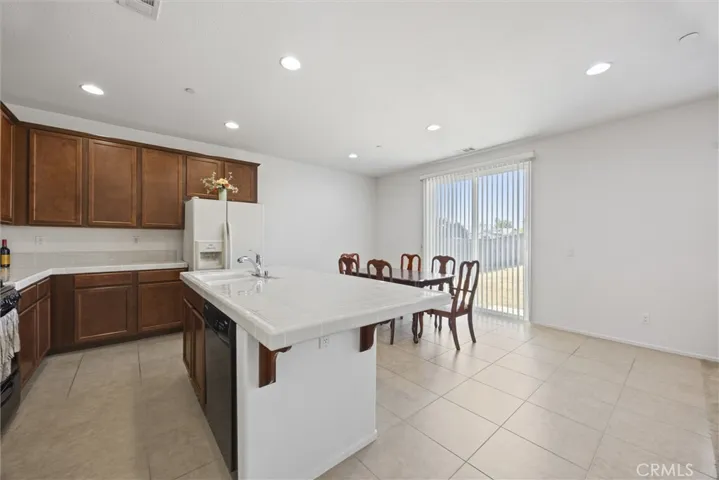 15530 Montalone Place, Bakersfield, California 93314