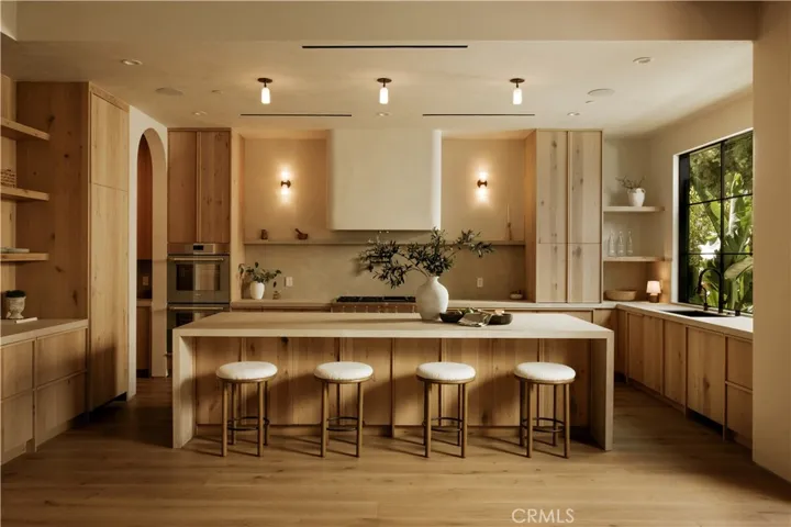 13853 Chandler, Sherman Oaks, California 91401