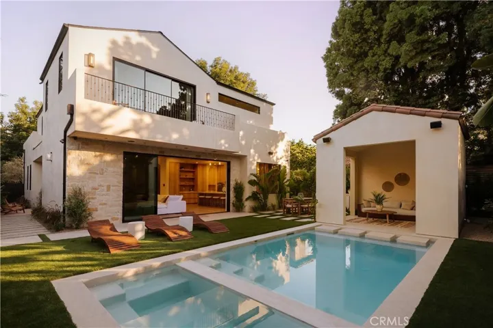 13853 Chandler, Sherman Oaks, California 91401