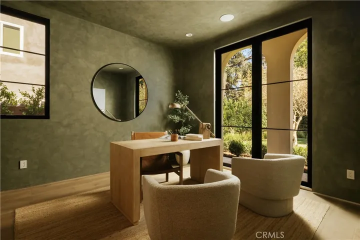 13853 Chandler, Sherman Oaks, California 91401