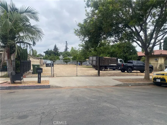 18565 Ingomar, Reseda, California 91335