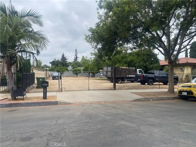 18565 Ingomar, Reseda, California 91335