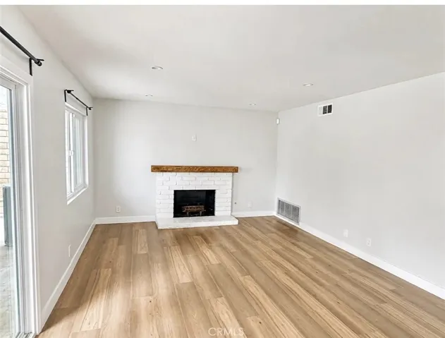 Livingroom and Fireplace