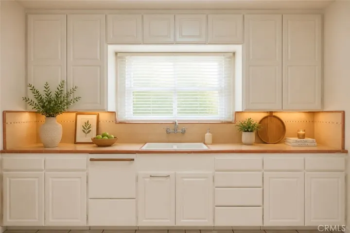 Kitchen-Counter AI Virtually Staged. Painted it White