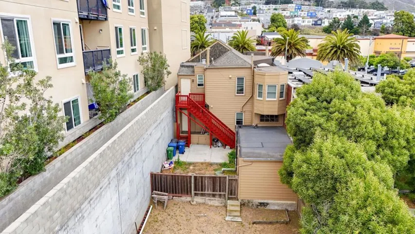 6842 Mission Street, Daly City, California 94014