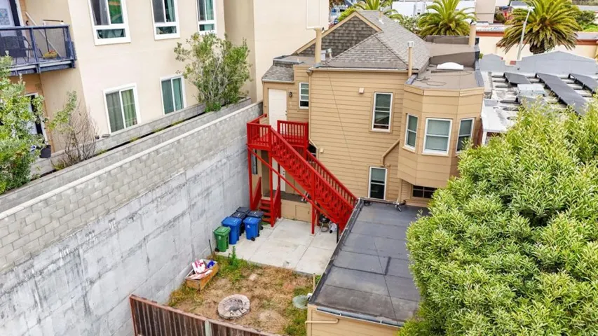 6842 Mission Street, Daly City, California 94014