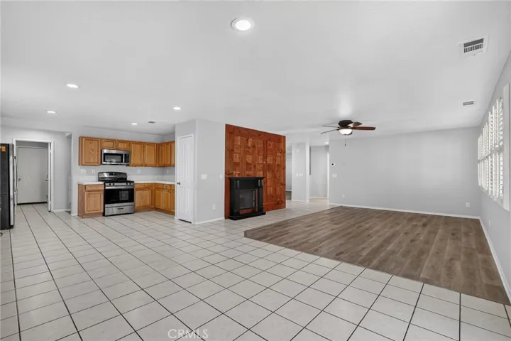 2103 W Avenue K7, Lancaster, California 93536