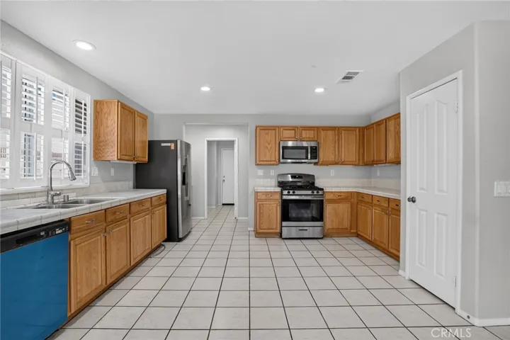 2103 W Avenue K7, Lancaster, California 93536