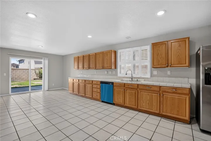 2103 W Avenue K7, Lancaster, California 93536