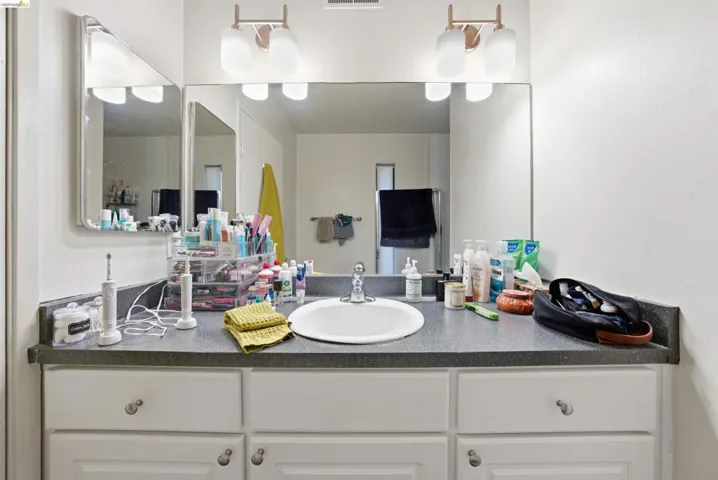 670 Tempe Ct, Pleasant Hill, California 94523
