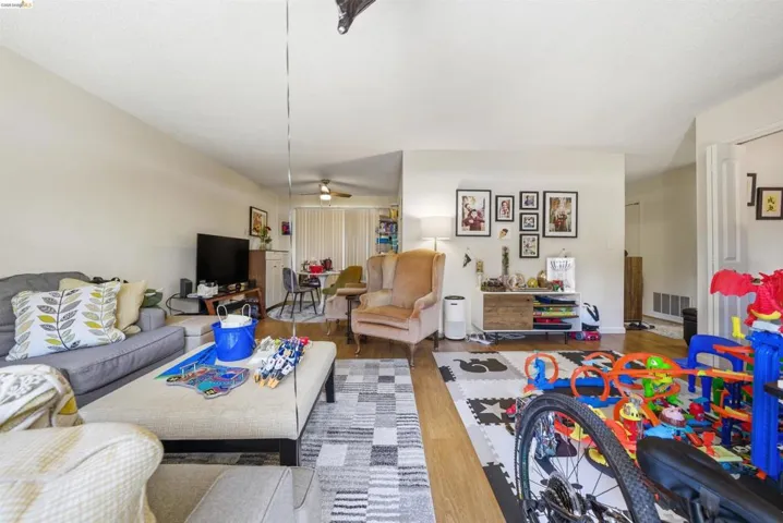 670 Tempe Ct, Pleasant Hill, California 94523