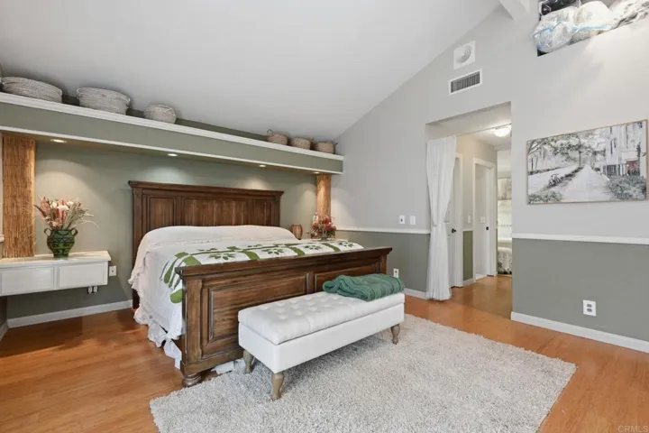 10190 Rayford Drive, Escondido, California 92026
