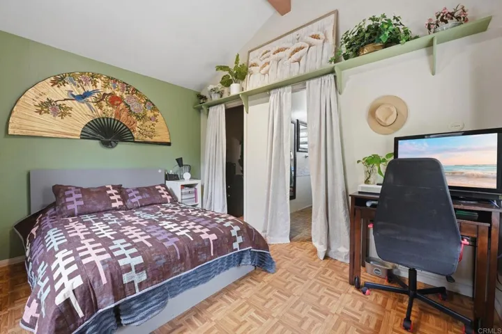 10190 Rayford Drive, Escondido, California 92026