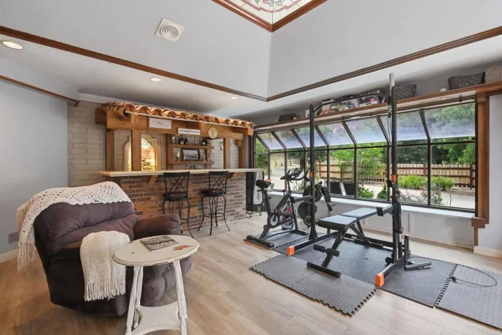 10190 Rayford Drive, Escondido, California 92026