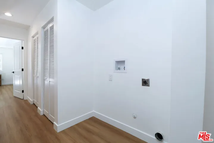 11125 S Osage Avenue, Inglewood, California 90304