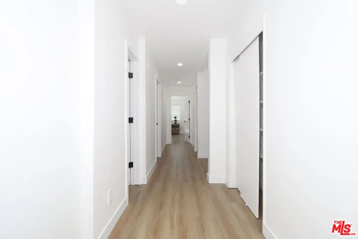 11125 S Osage Avenue, Inglewood, California 90304