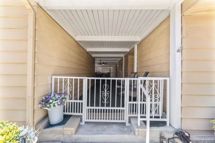 1223 Brentwood Way, Hemet, California 92545
