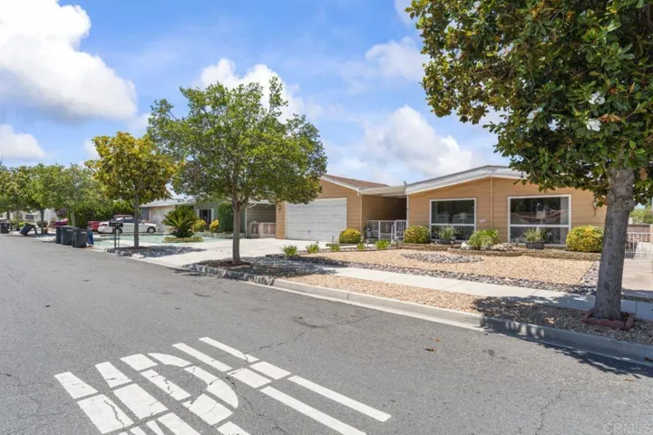 1223 Brentwood Way, Hemet, California 92545