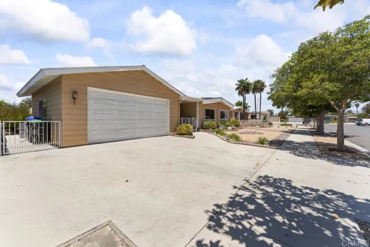 1223 Brentwood Way, Hemet, California 92545
