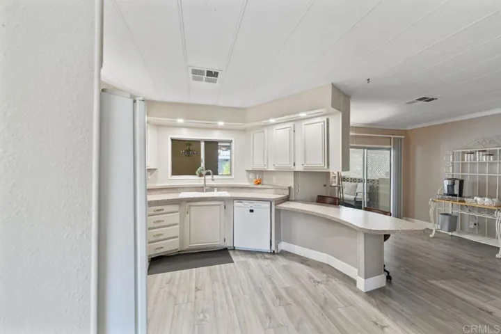 1223 Brentwood Way, Hemet, California 92545