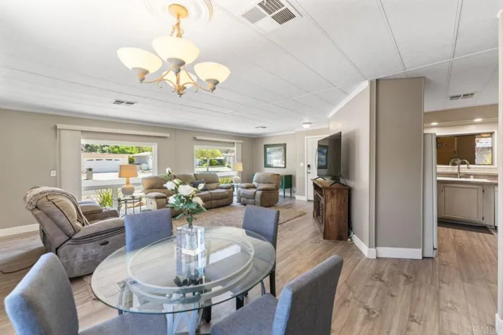 1223 Brentwood Way, Hemet, California 92545