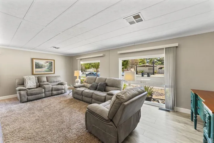 1223 Brentwood Way, Hemet, California 92545