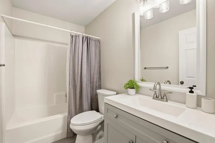 3809 Azalea, Escondido, California 92025