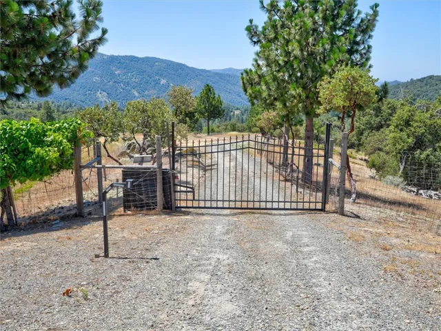 5311 Chowchilla Mtn. Rd., Mariposa, California 95338