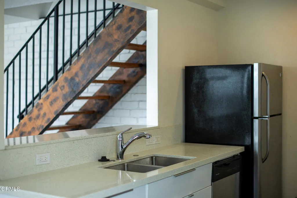 147 Fillmore Ave-4