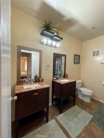 3500 W Manchester Boulevard 195, Inglewood, California 90305