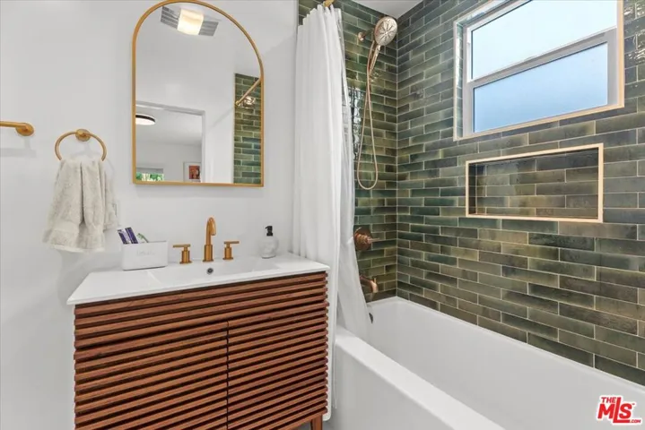 6218 Van Noord Avenue, Van Nuys, California 91401
