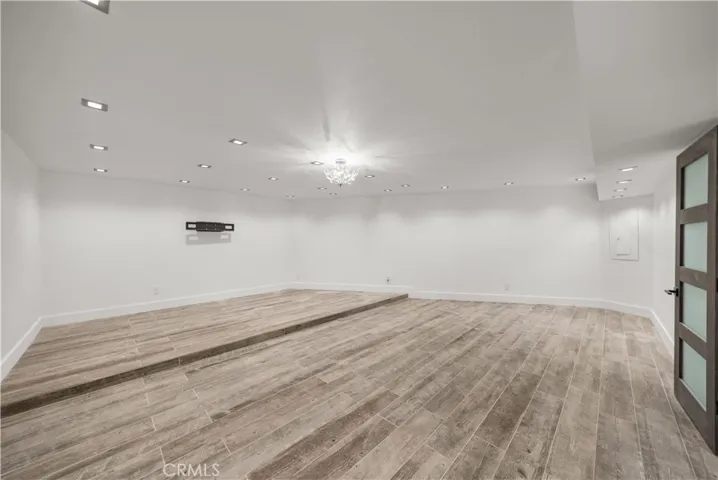 6358 La Rocha, Los Angeles, California 90068