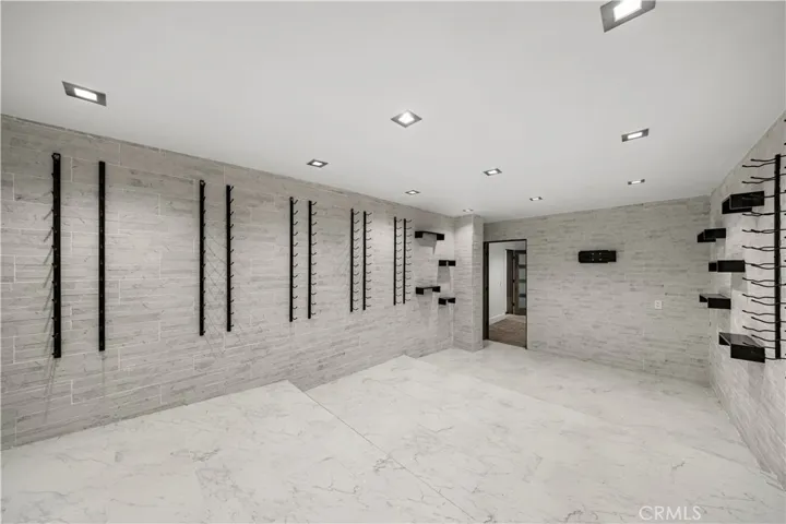 6358 La Rocha, Los Angeles, California 90068
