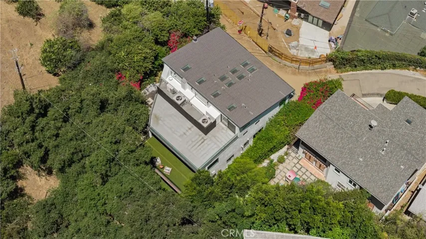 6358 La Rocha, Los Angeles, California 90068