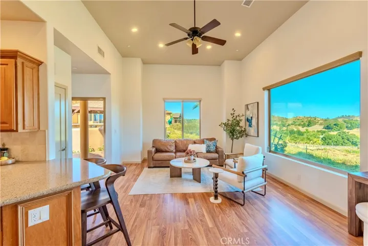 37565 Calle De Companero, Murrieta, California 92562