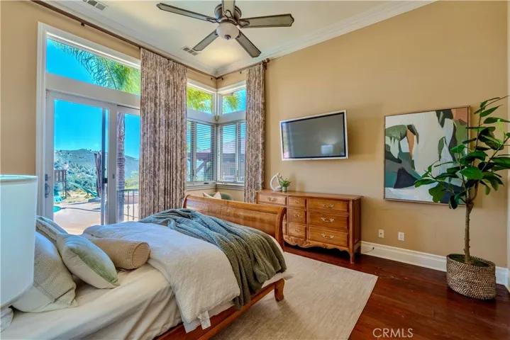 Main House Junior Master Suite