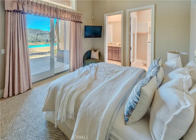 Main House Bedroom Suite