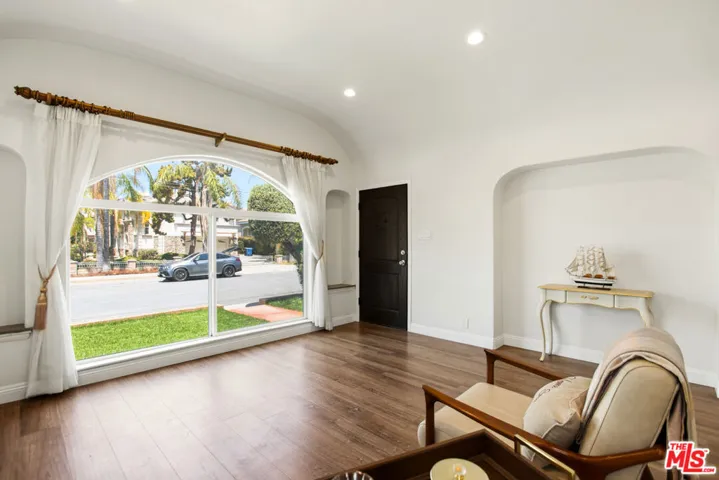 720 S 3rd Avenue, Arcadia, California 91006