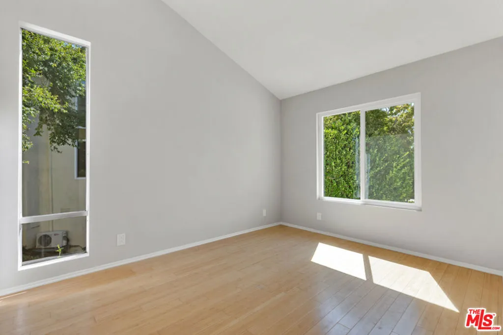 Bedroom (3)