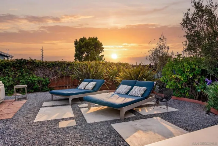 1726 28 Red Barn Road, Encinitas, California 92024