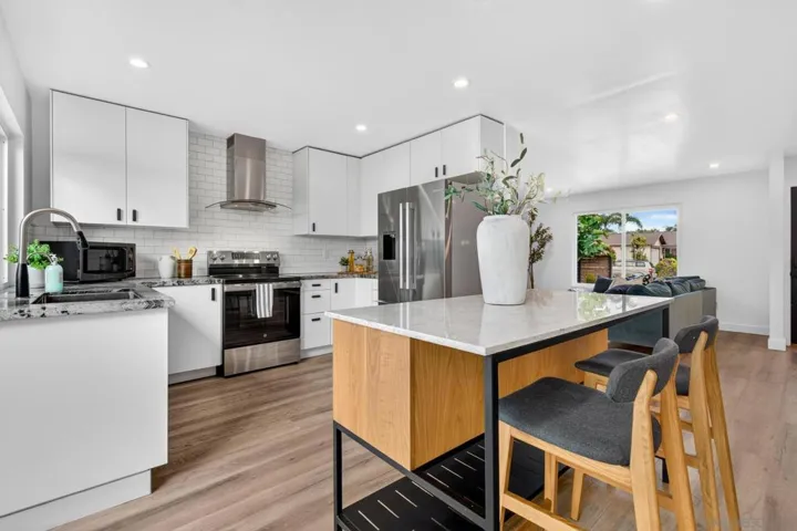1726 28 Red Barn Road, Encinitas, California 92024