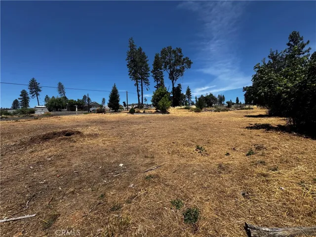 992 Maple Park, Paradise, California 95969