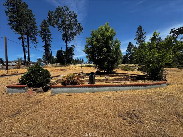 992 Maple Park, Paradise, California 95969