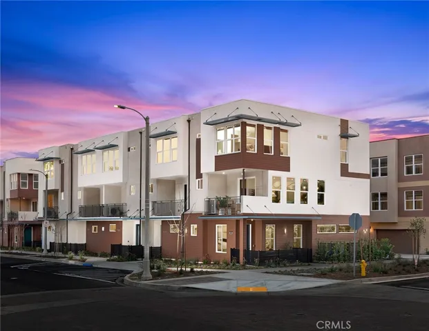 641 E. Mission Boulevard, Pomona, California 91766