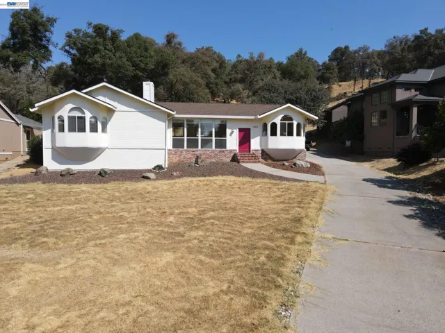 13312 Thistle Loop, Penn Valley, California 95946-9146