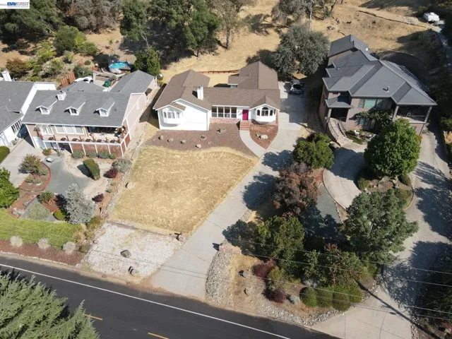 13312 Thistle Loop, Penn Valley, California 95946-9146