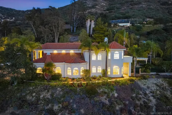 18151 Old Coach Rd, Poway, California 92064