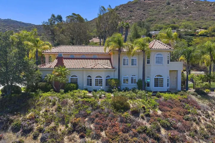 18151 Old Coach Rd, Poway, California 92064